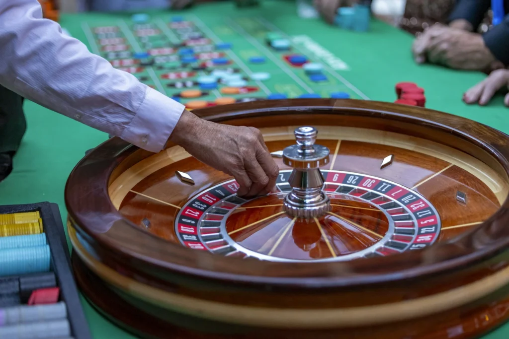 The Casino Games People Keep as “Background Games”